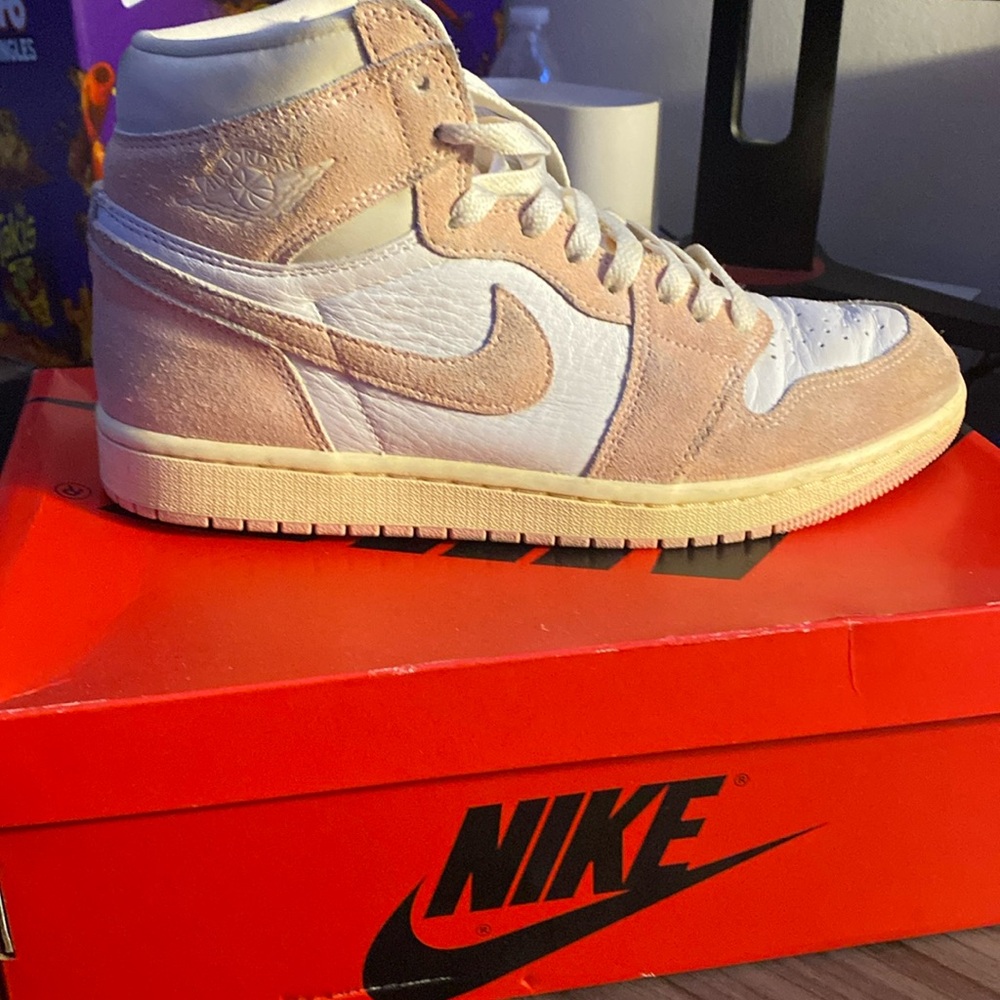 Shoes size 9.5 in women